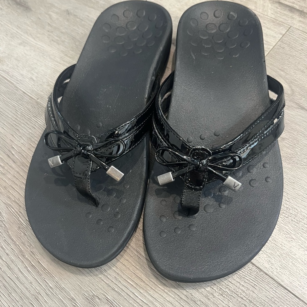 Vionic Black Women's Sandals with Bow Accent